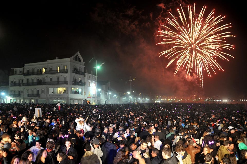 Day, Night, People, Evening entertainment, Entertainment