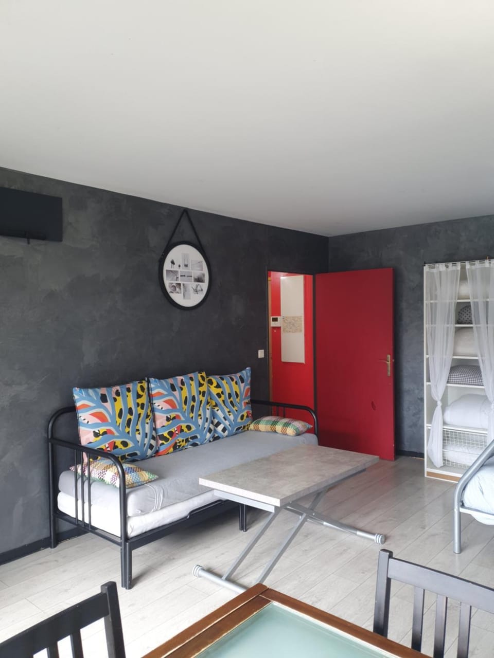 "Cosy & Modern" Logement avec parking privé et proche métro Paris ! Apartment in Île-de-France