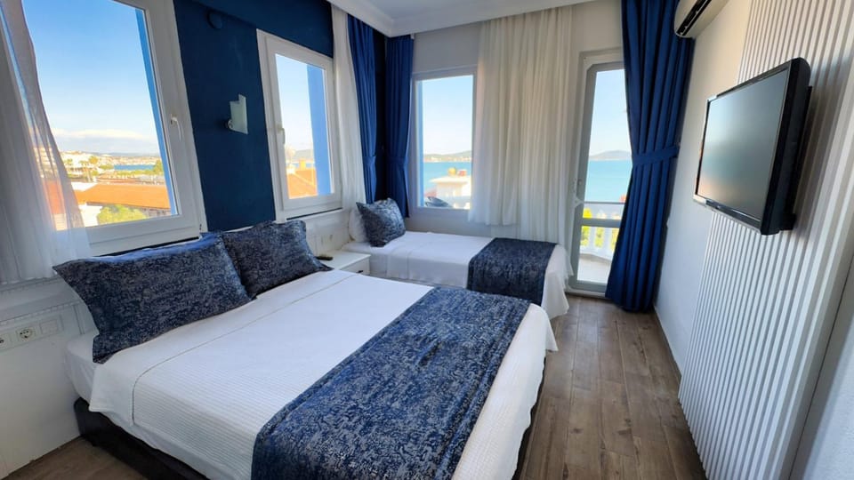 TV and multimedia, View (from property/room), Balcony/Terrace, Sea view