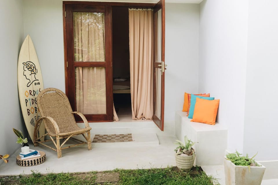 Day, Garden, Seating area, sunbed