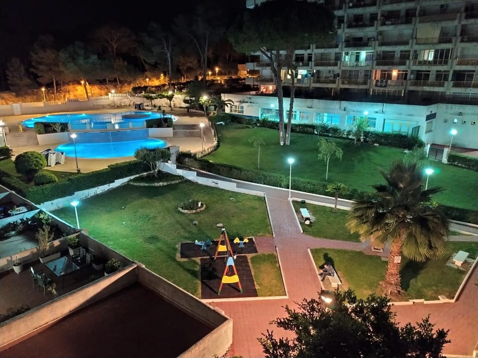 Garden, Balcony/Terrace, Swimming pool