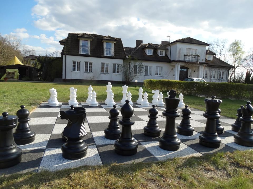 Property building, Facade/entrance, Entertainment