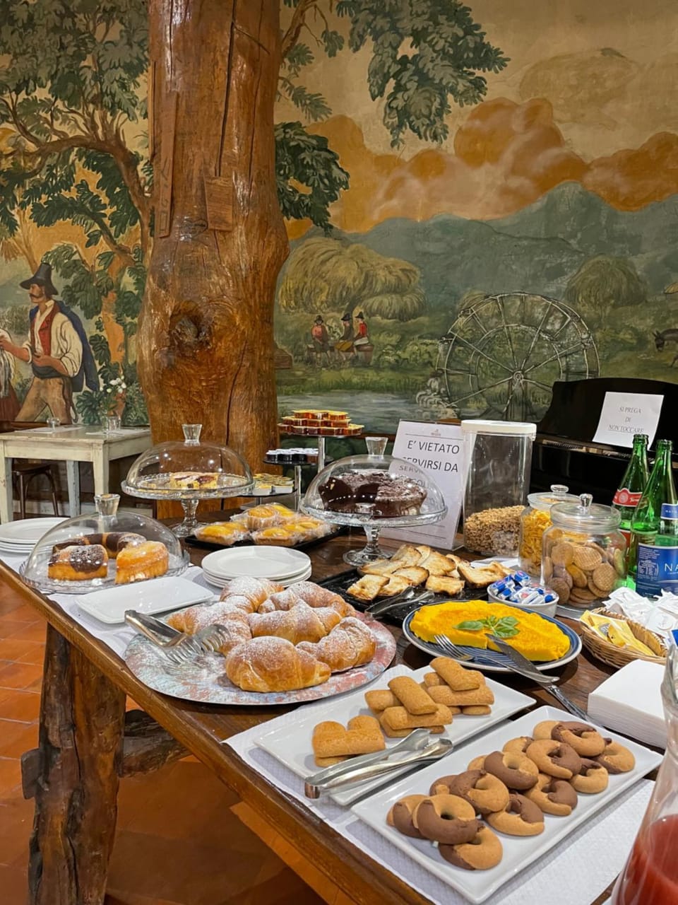 Breakfast, Continental breakfast, Buffet breakfast