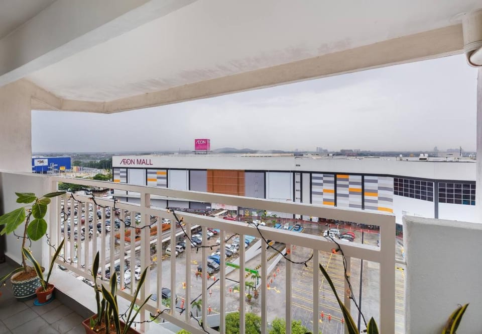 Family Suite@DESA TEBRAU *IKEA *AEON *TESCO *HERO Apartment in Johor Bahru
