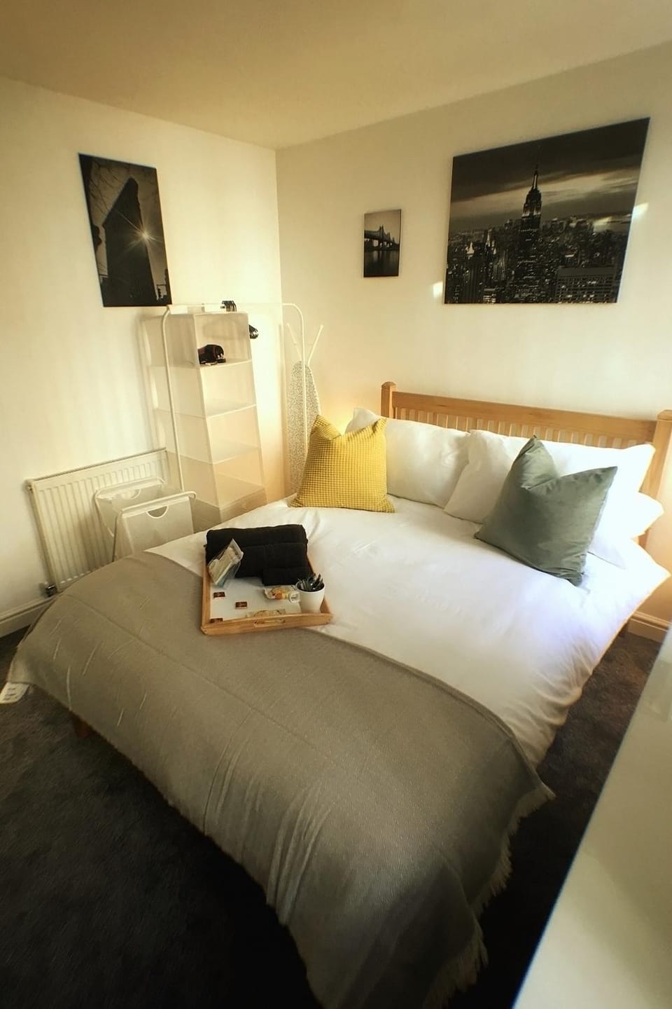 Bed, Other, Decorative detail