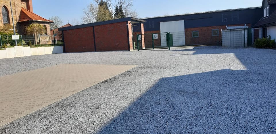 Property building, Street view