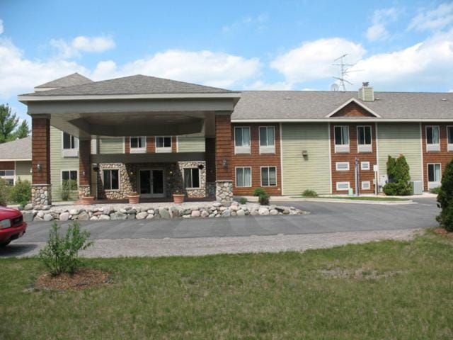 Property building, Facade/entrance