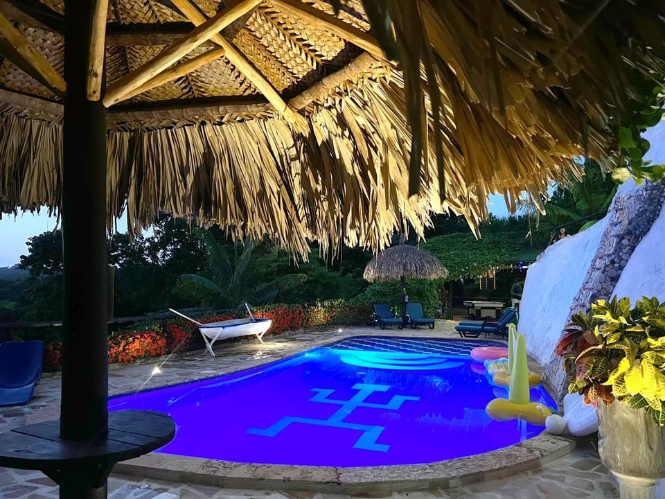 Swimming pool, Swimming pool