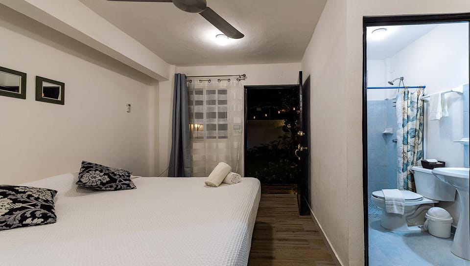 Vacation Rental - Standard Room at Casa Cocoa Apartment in San Miguel de Cozumel