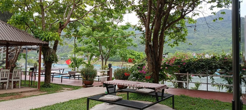 Garden, Mountain view