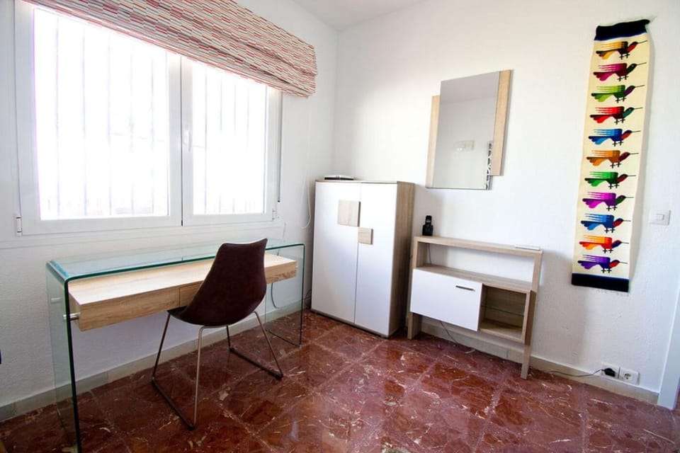 Bed, Bedroom, locker, air conditioner