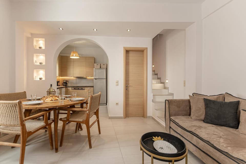 Cozy Comfy Town House House in Naxos