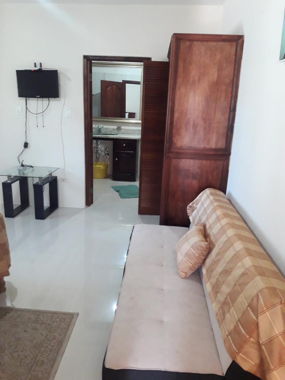 TV and multimedia, Seating area