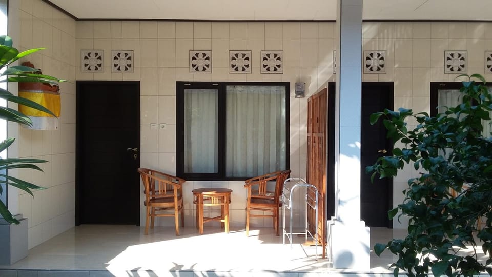 Erwin's Guest Room Bed and Breakfast in Denpasar