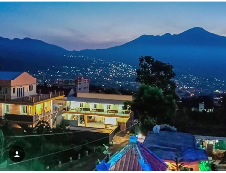 City view, Mountain view, Street view