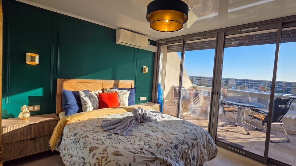 CapSexy Heliopolis Sea View Naturist Village Apartment in Agde