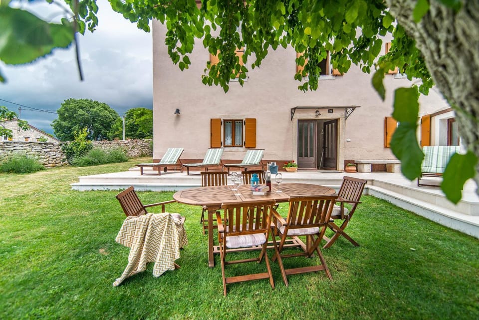 House nona Roza House in Istria County