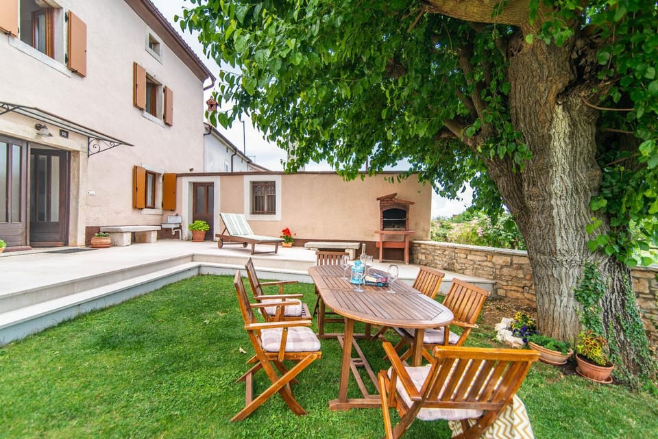 House nona Roza House in Istria County
