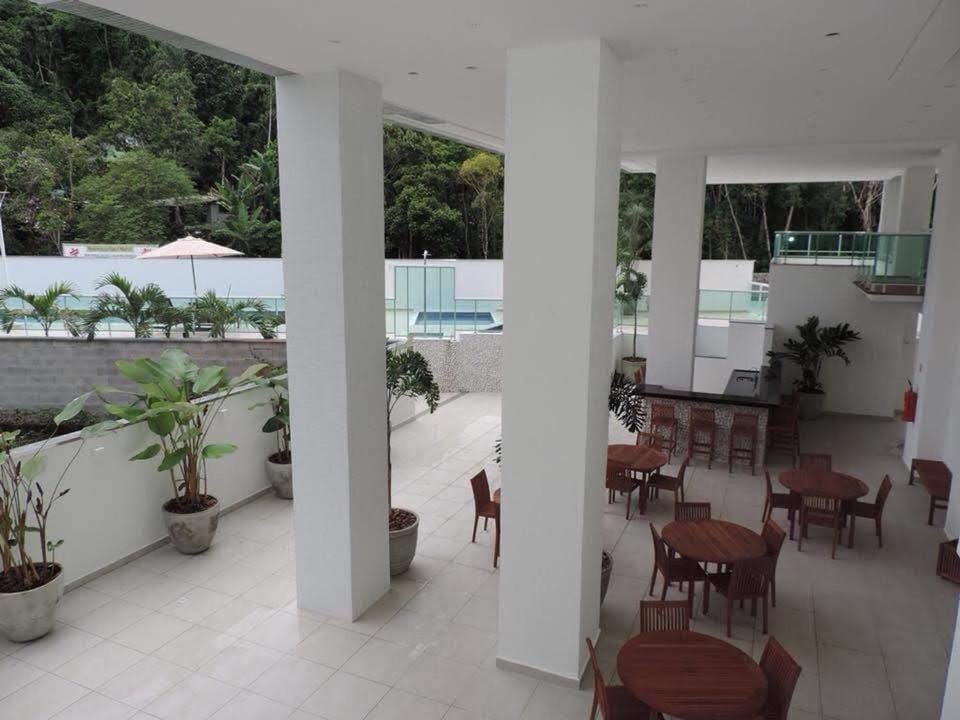 Apartamento Praia Grande Apartment in Ubatuba