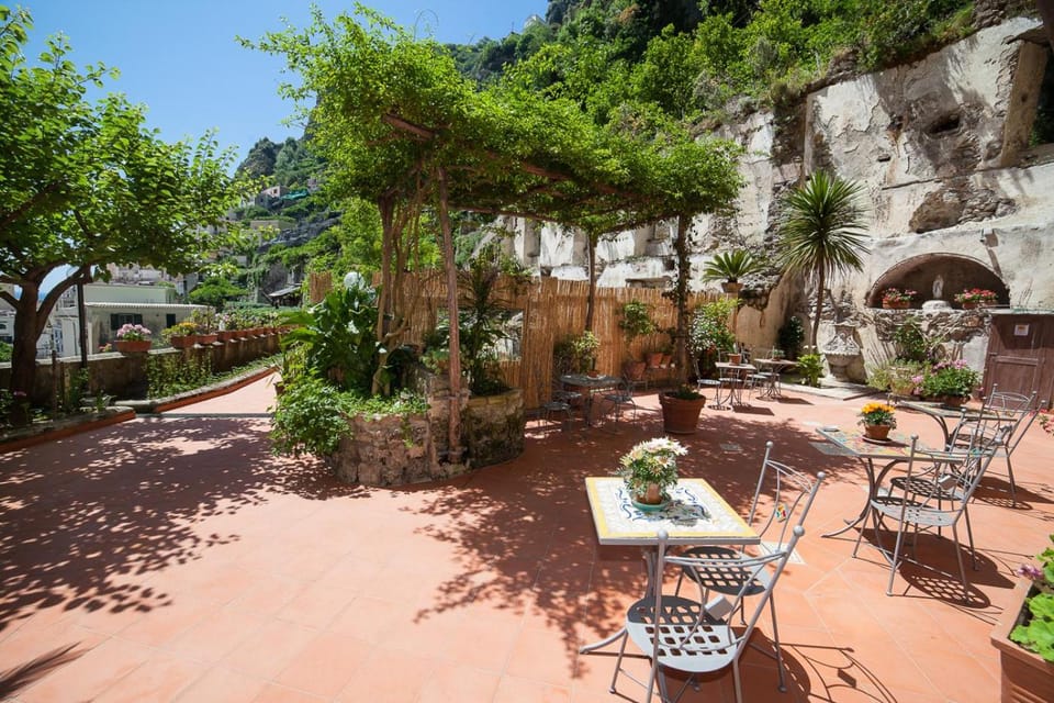 Inner courtyard view