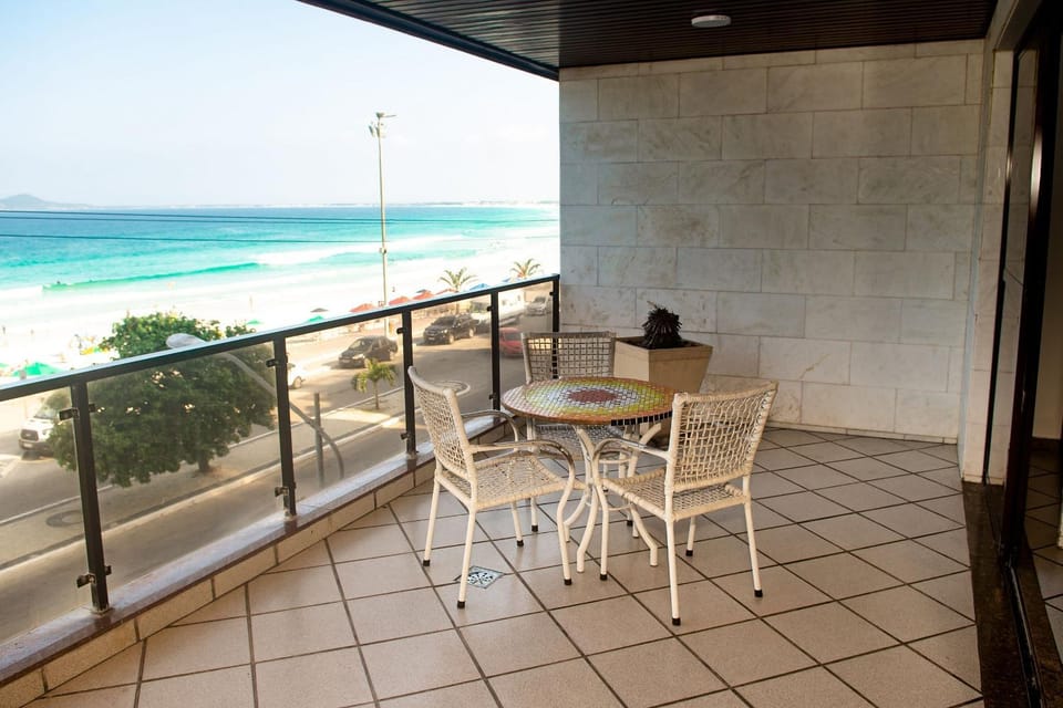 Lindo e bem localizado 3 quartos de frente p/ Mar - Praia do Forte - CF06 Apartment in Cabo Frio