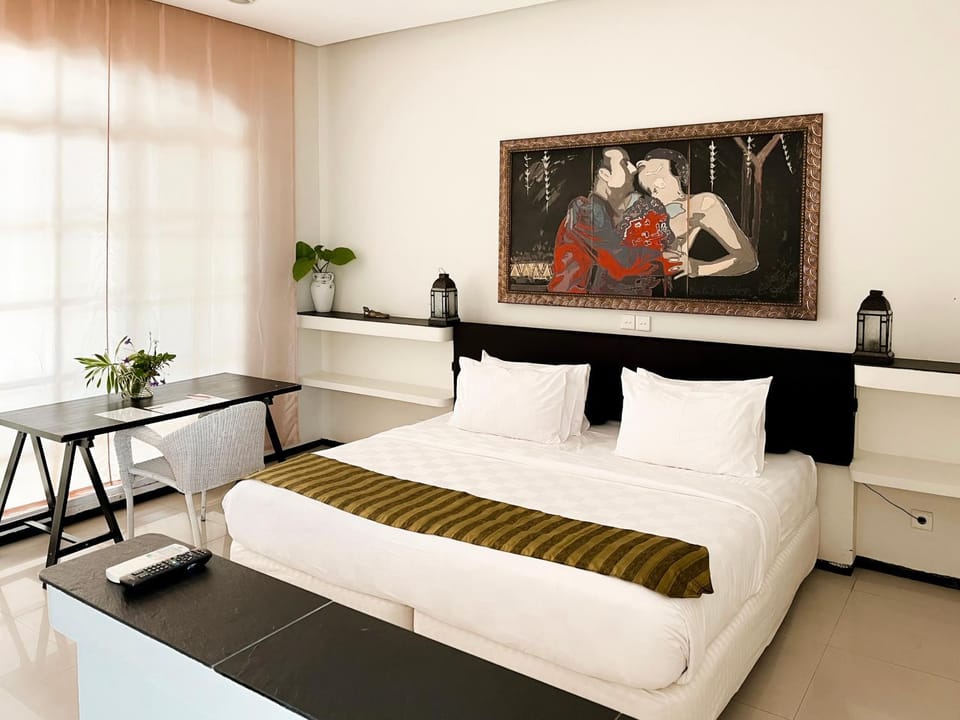Bed, Photo of the whole room, Bedroom