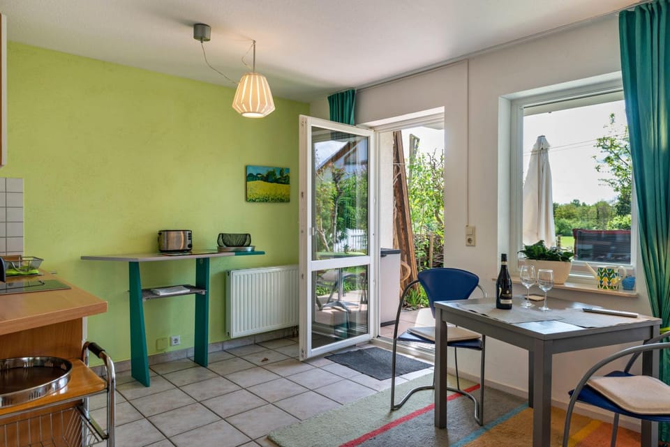 Property building, Kitchen or kitchenette, Living room