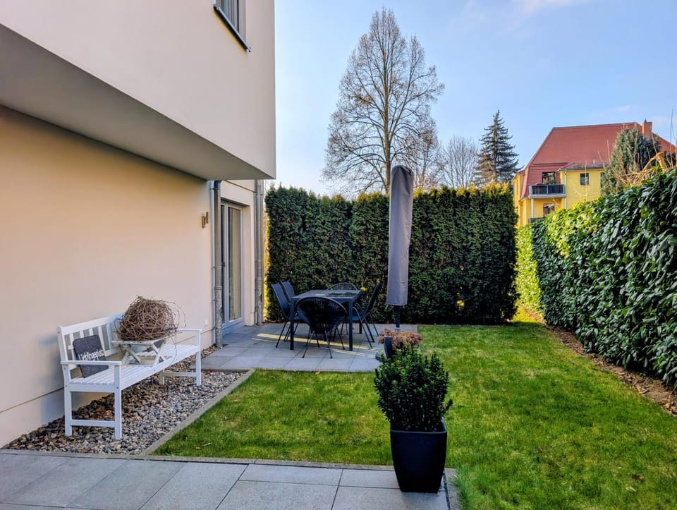 Property building, Garden