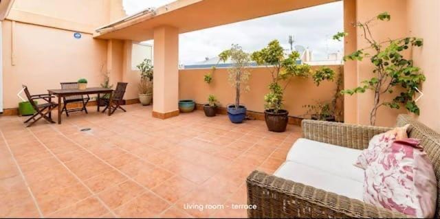 Atico Duplex Luminoso Apartment in Valencia