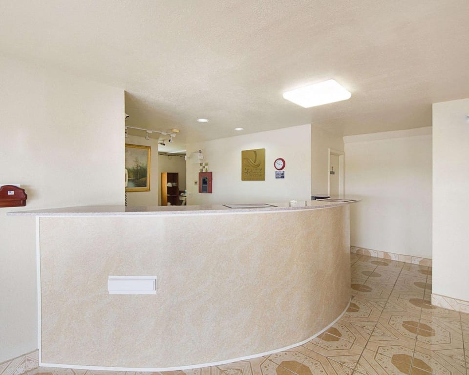Lobby or reception, On site