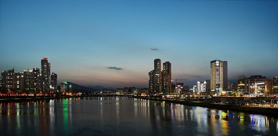 Night, River view
