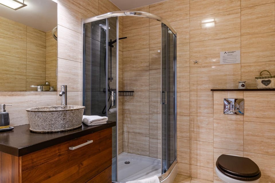 Shower, Bathroom