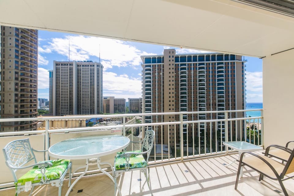 Ilikai Tower 1228 House in Honolulu