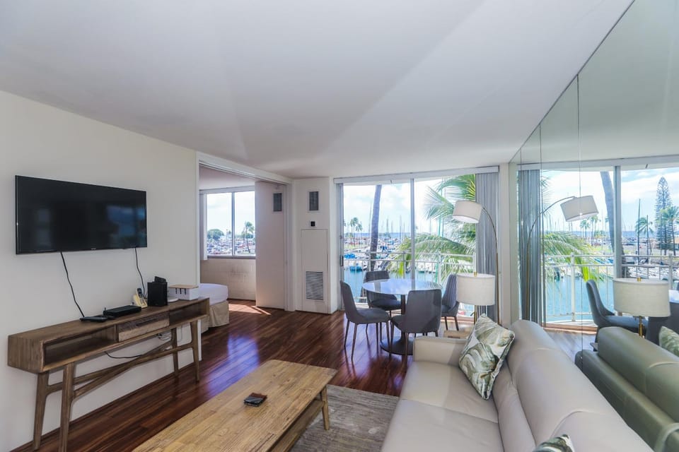 Ilikai Marina 382 House in Honolulu