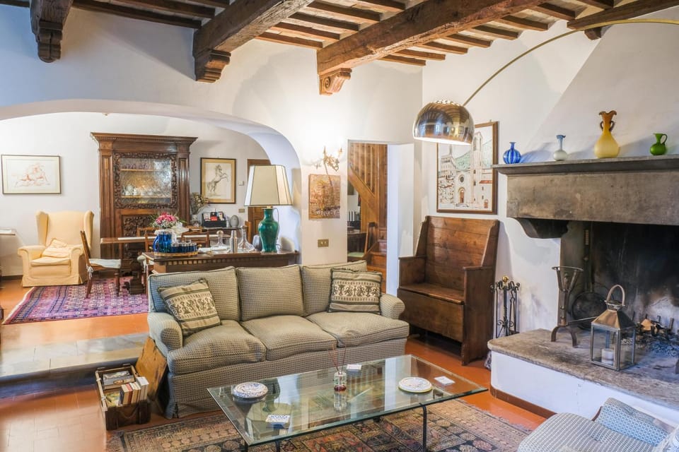 Communal lounge/ TV room, Living room