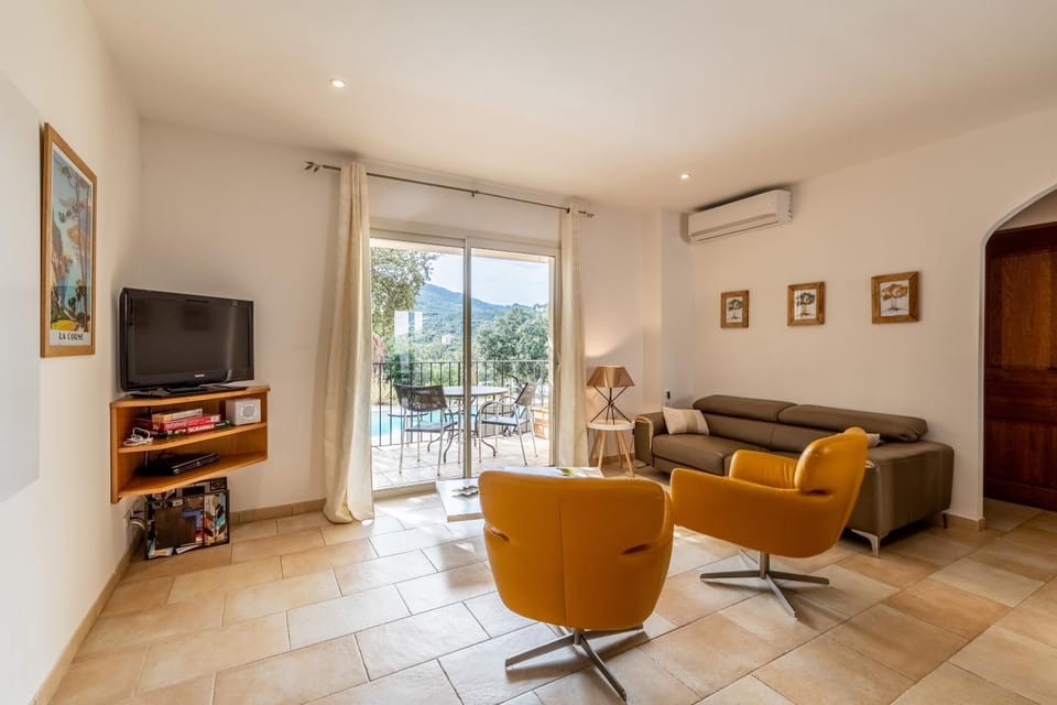 TV and multimedia, Living room