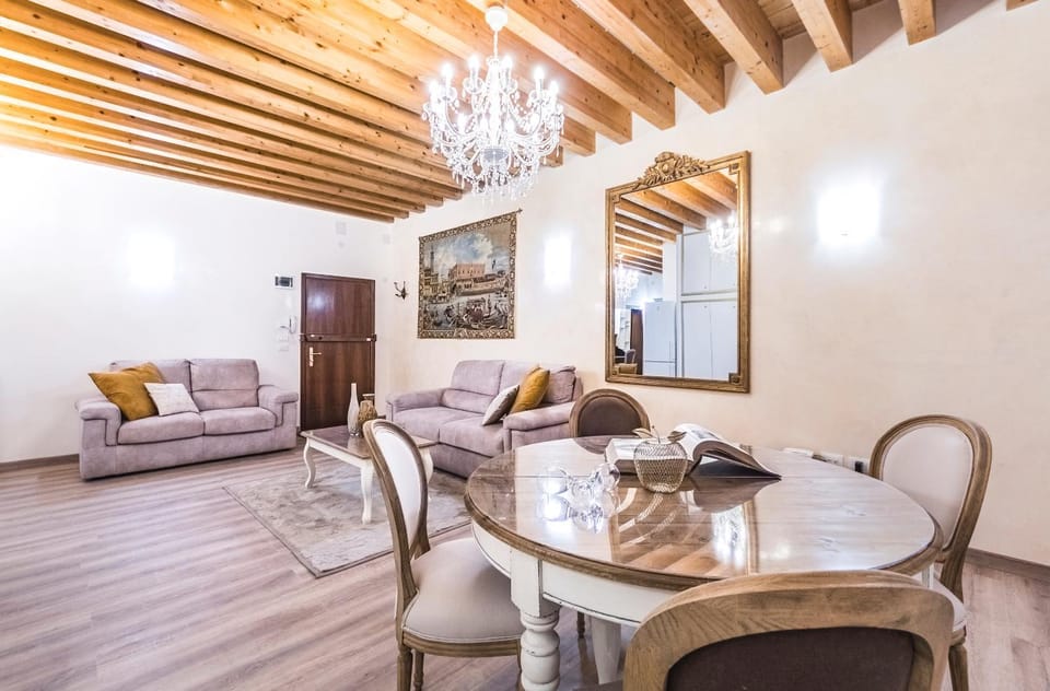 Living room, Seating area, Dining area