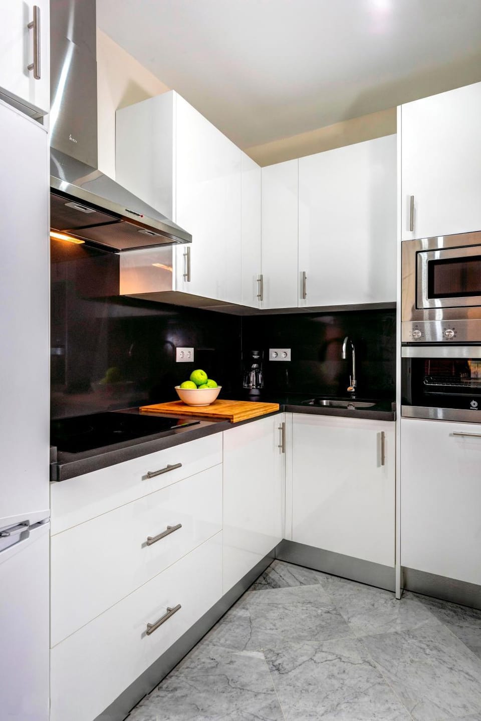 Coffee/tea facilities, Kitchen or kitchenette, Other, microwave, oven, stove, toaster