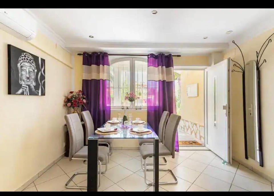 HOMESTAY GROUNDFLOOR PRIVATE GARDEN AND PARKING shared POOL 200meters away Vacation rental in Calp