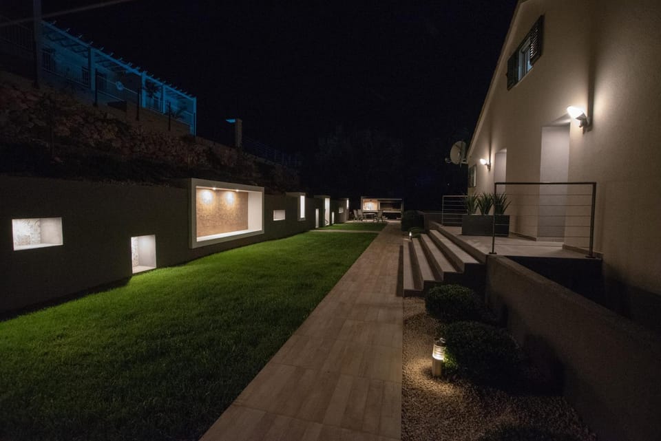 Property building, BBQ facilities, Garden