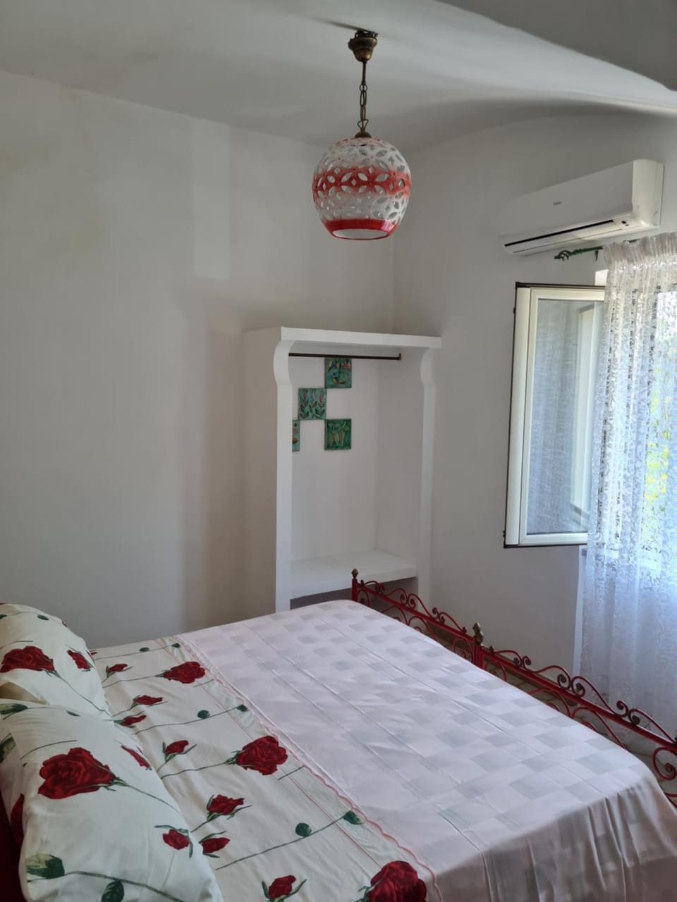 Bedroom, wardrobe, air conditioner