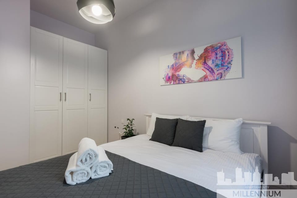 Bedroom, wardrobe