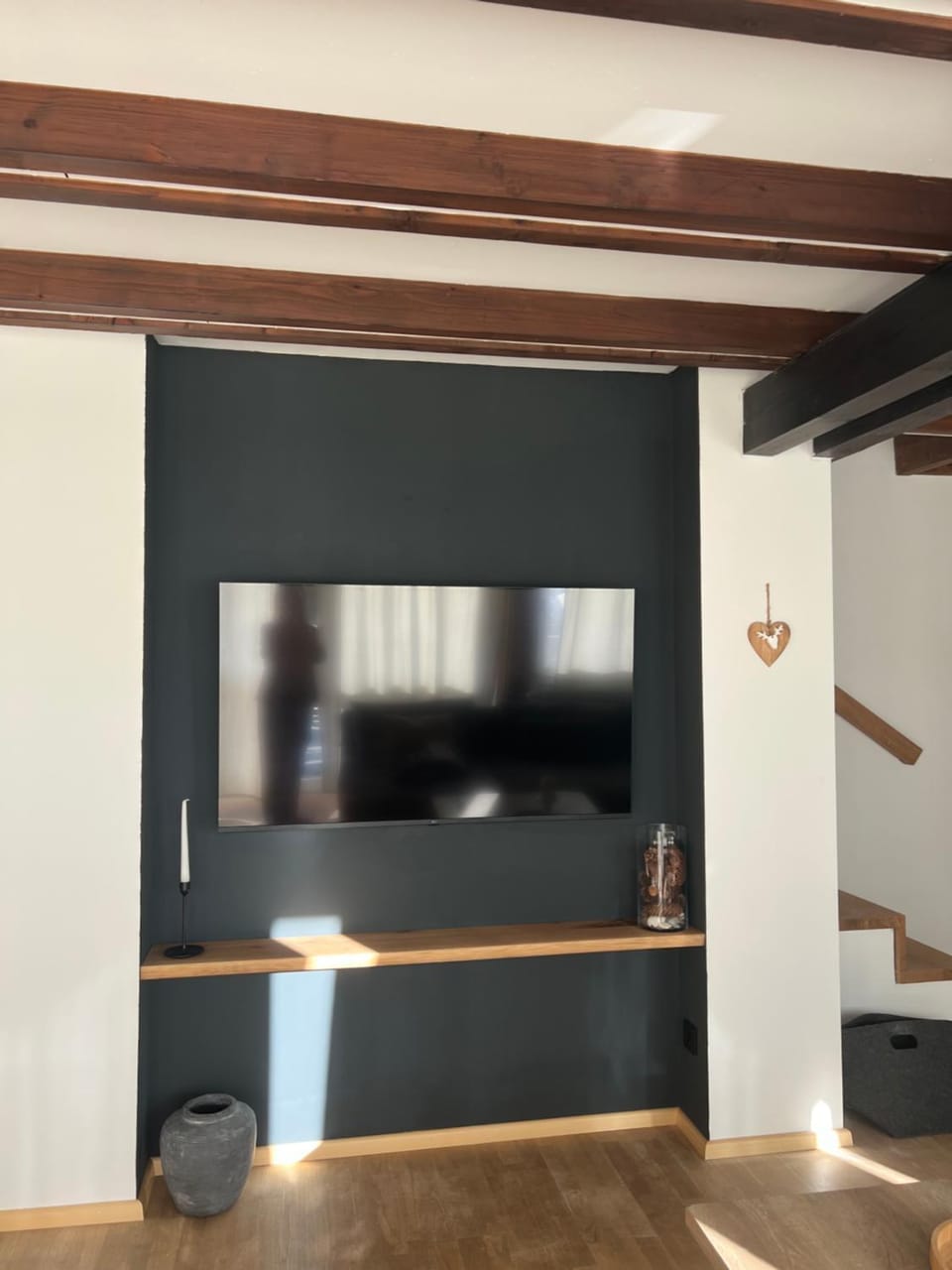 Living room, Photo of the whole room