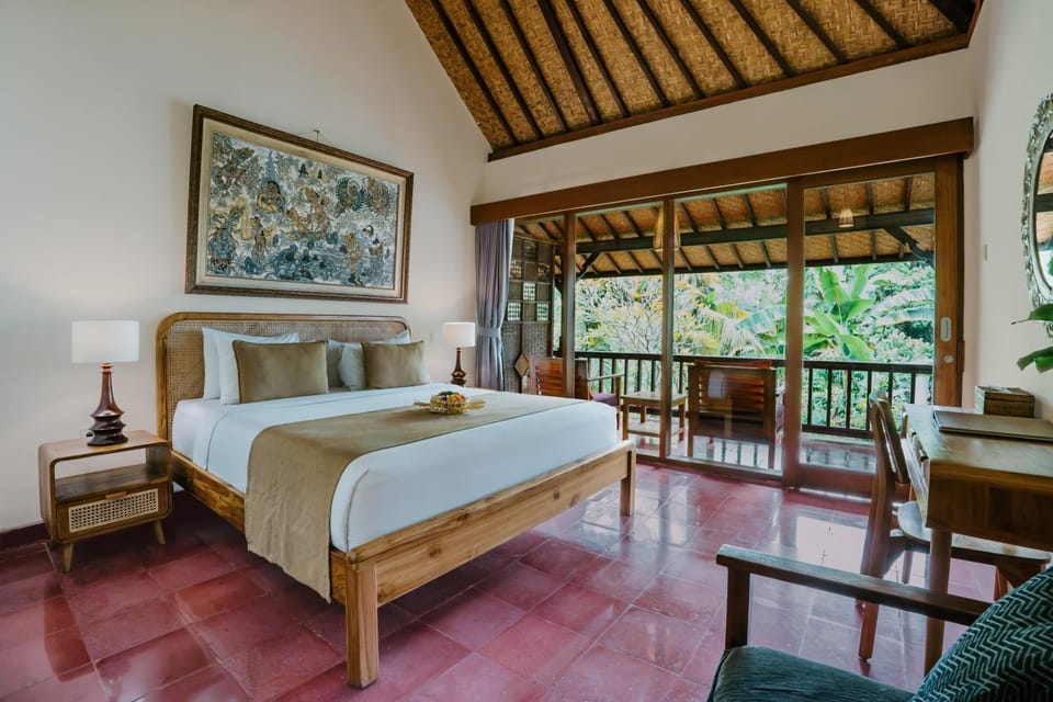 Bed, Photo of the whole room, Decorative detail, Bedroom