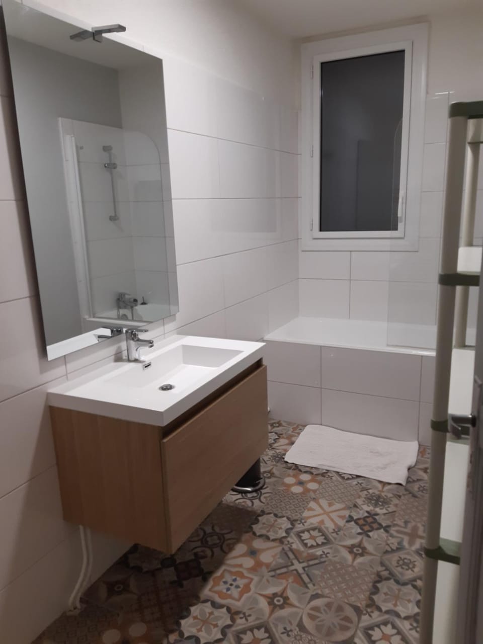 Bathroom, Bath