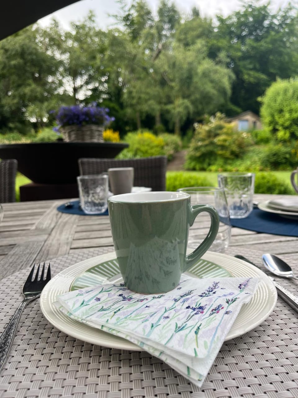 Property building, Breakfast