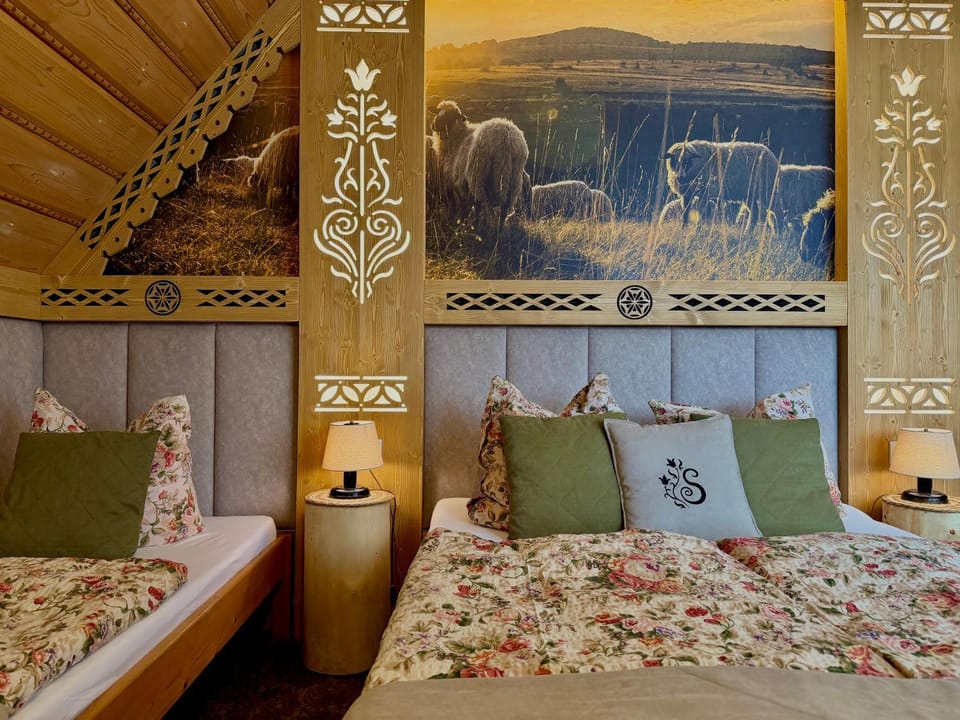 Bed, Seating area, Bedroom