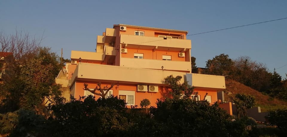 Property building, Day