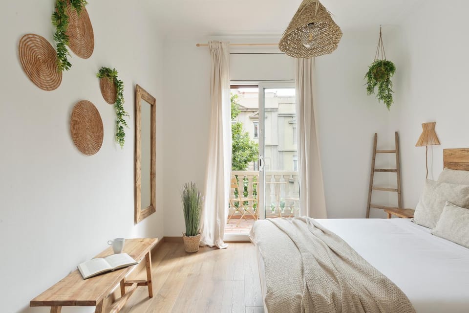 Bed, Balcony/Terrace, Photo of the whole room, Bedroom, internet, safe, towels, wardrobe, air conditioner