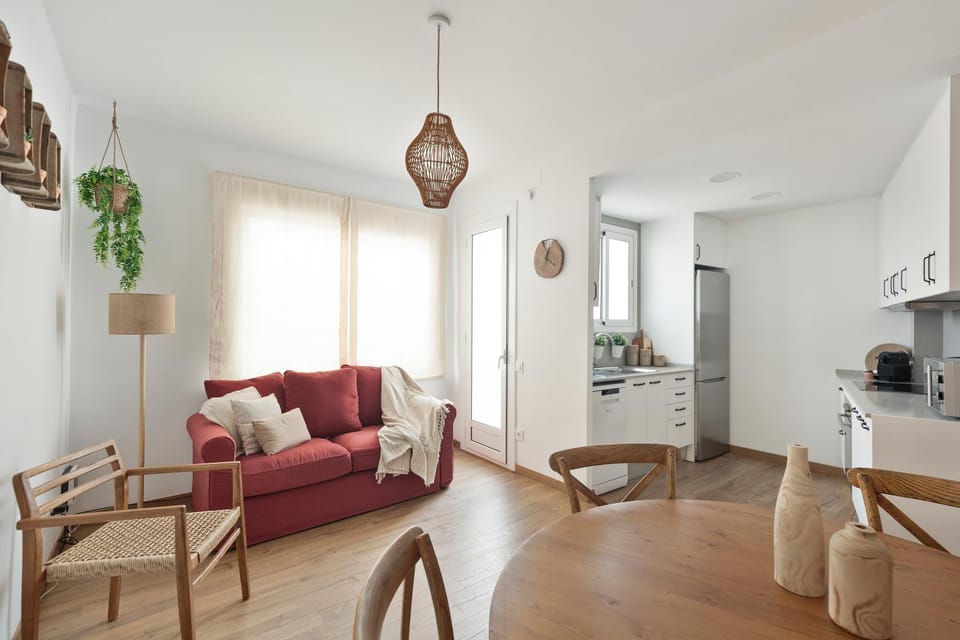 TV and multimedia, Kitchen or kitchenette, Living room, Seating area, Dining area, dishwasher, internet, minibar, pet friendly, stove, washing machine, air conditioner